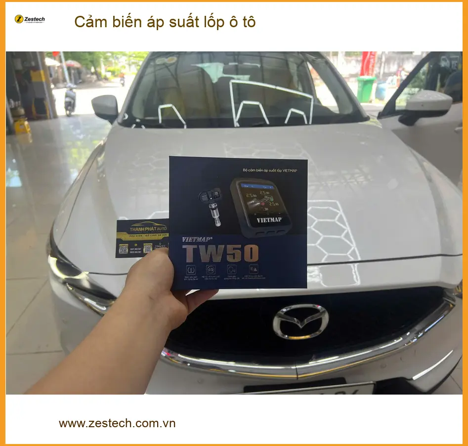 Anh Tùng lắp cảm biến áp suất lốp ô tô Suzuki XL7 tại Thủ Đức để đảm bảo an toàn