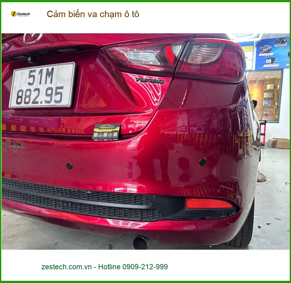 Anh Long lắp cảm biến va chạm ô tô cho Honda CRV tại Quận 9 để đỗ xe an toàn hơn. ảnh thực tế 3