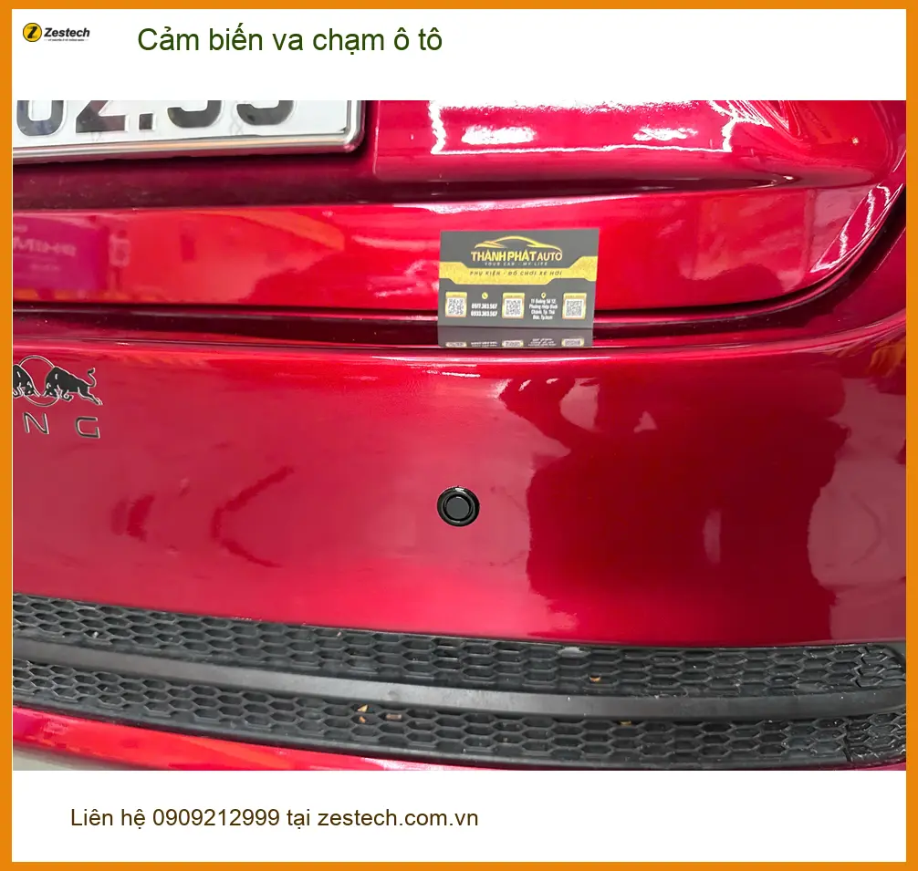 Anh Thiện lắp Cảm biến va chạm ô tô cho Honda CR-V tại Quận 12 tránh va quệt khi lùi đỗ