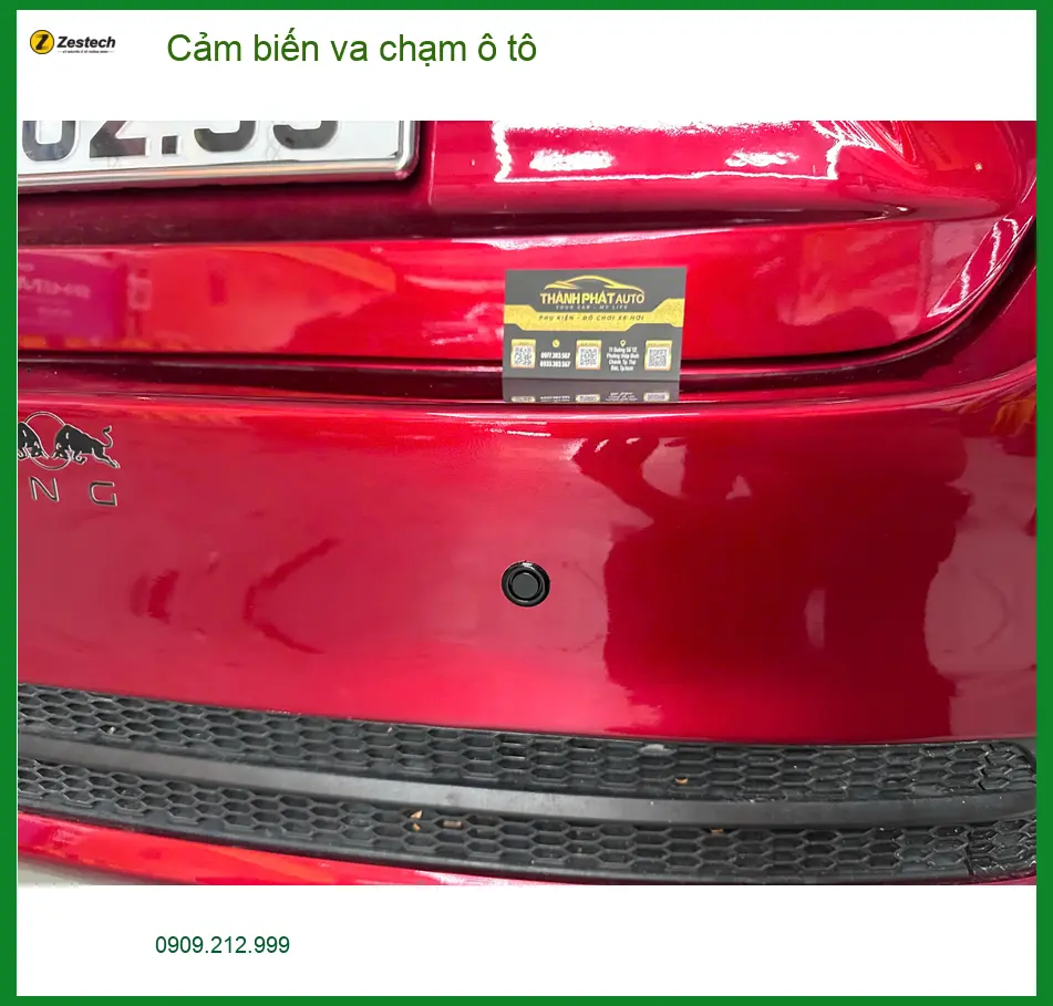 Cô Lan Chi lắp cảm biến va chạm ô tô Toyota Camry tại Quận 11 an toàn ảnh thực tế 3