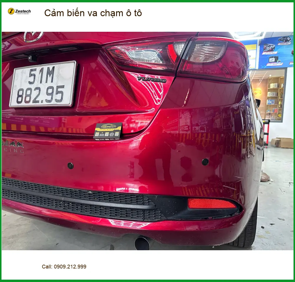 Cô Lan Chi lắp cảm biến va chạm ô tô Toyota Camry tại Quận 11 an toàn ảnh thực tế 4