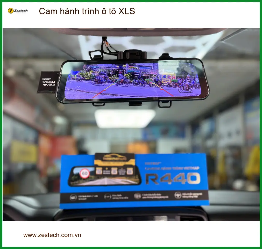 Anh Tiến lắp cam hành trình ô tô XLS cho Mazda 3 tại Quận 2