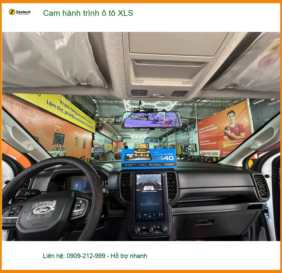 Anh Tiến lắp cam hành trình ô tô XLS cho Mazda 3 tại Quận 2 ảnh thực tế 3