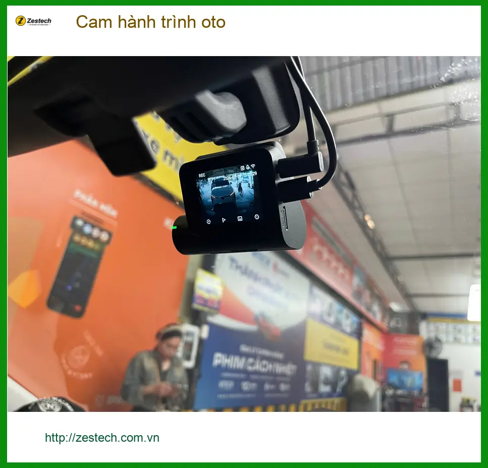 Chú Phát lắp cam hành trình oto cho Hyundai Accent tại Quận Thủ Đức
