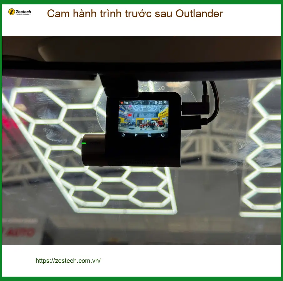 Chú Cường lắp cam hành trình trước sau Outlander tại Hóc Môn để ghi lại lộ trình an toàn ảnh thực tế 2