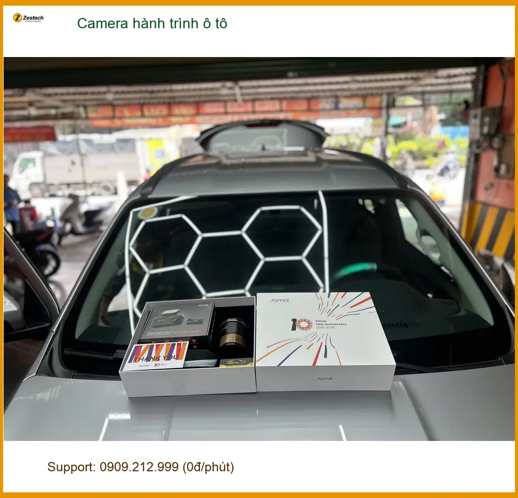 Anh Trung lắp Camera hành trình ô tô cho Toyota Camry tại Quận 12 ảnh thực tế 4