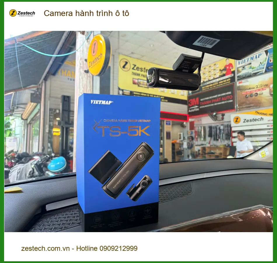Chú Bảo gắn Camera hành trình ô tô cho Mazda CX-5 tại Hóc Môn để an tâm hơn