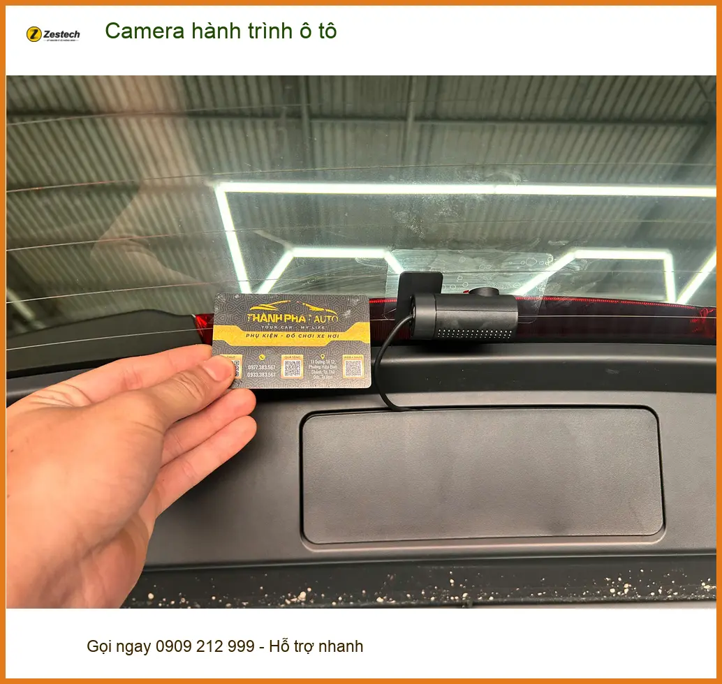 Anh Minh lắp Camera hành trình Kia K3 tại Quận 5 cho xe đi phố an toàn. ảnh thực tế 2