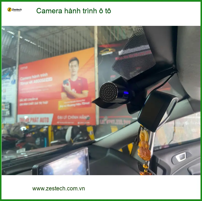 Anh Duy lắp Camera hành trình ô tô cho Honda CRV tại Quận 3 để an tâm hơn khi di chuyển