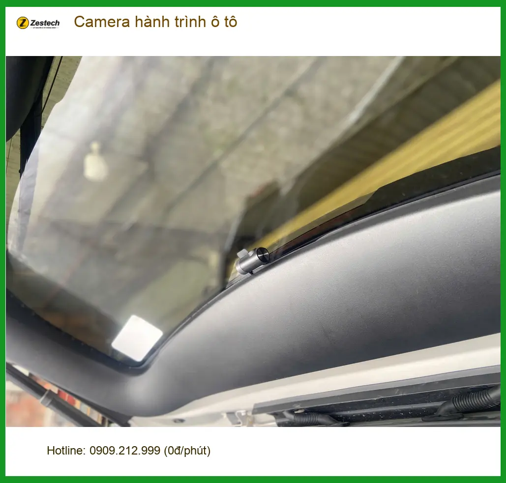 Chị Mai lắp Camera hành trình ô tô cho Honda CRV tại Quận 3 để ghi lại hành trình an toàn hơn ảnh thực tế 2