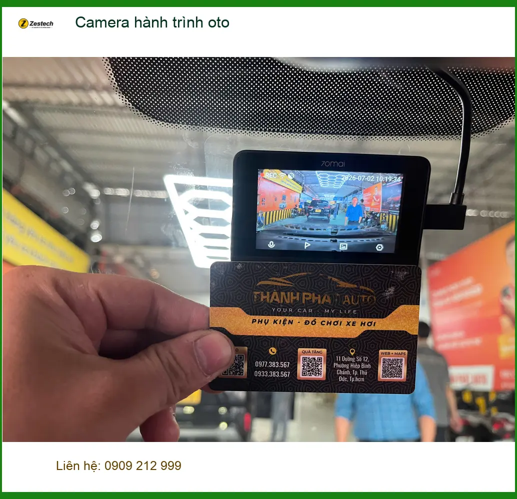 Chị Mai lắp Camera hành trình oto Honda Civic tại Quận 9 để ghi lại hành trình ảnh thực tế 5