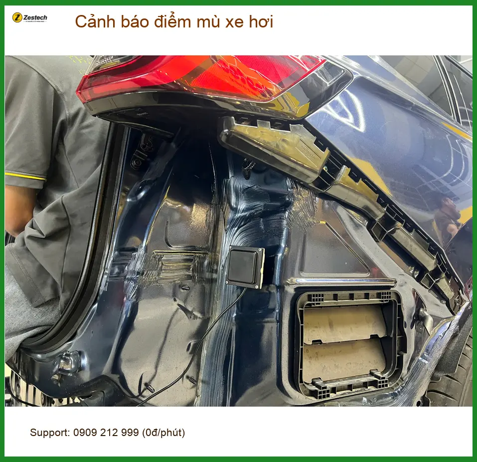 Anh Quốc lắp cảnh báo điểm mù xe Hyundai Accent tại Quận 1 để lái xe an toàn hơn trong đô thị ảnh thực tế 2