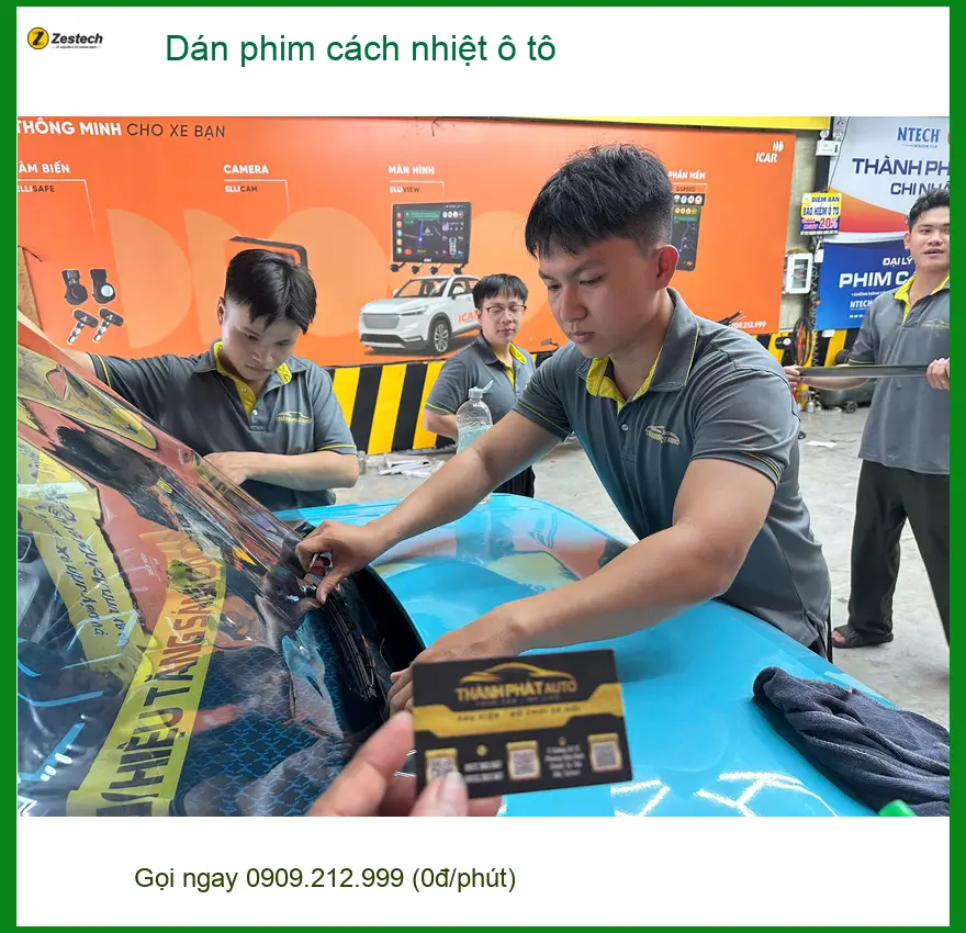 Cô Thanh dán phim cách nhiệt ô tô Kia K3 tại Hóc Môn tránh nắng hè oi bức ảnh thực tế 2