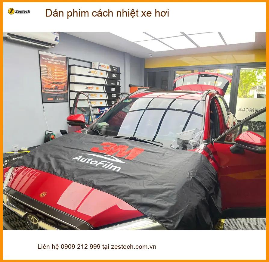 Chị Thảo dán phim cách nhiệt xe hơi Hyundai Santa Fe tại Quận Bình Thạnh ảnh thực tế 2
