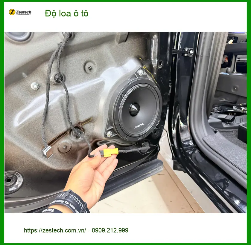 Anh Long độ loa ô tô Toyota Vios Quận Tân Phú nghe nhạc rõ hơn ảnh thực tế 3