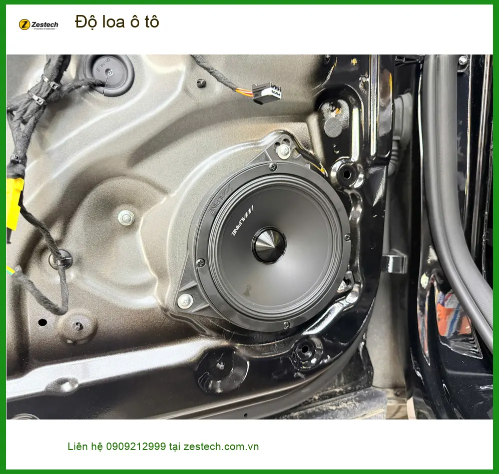Anh Khải độ loa ô tô Honda CR-V tại Gò Vấp để âm thanh xe hay hơn