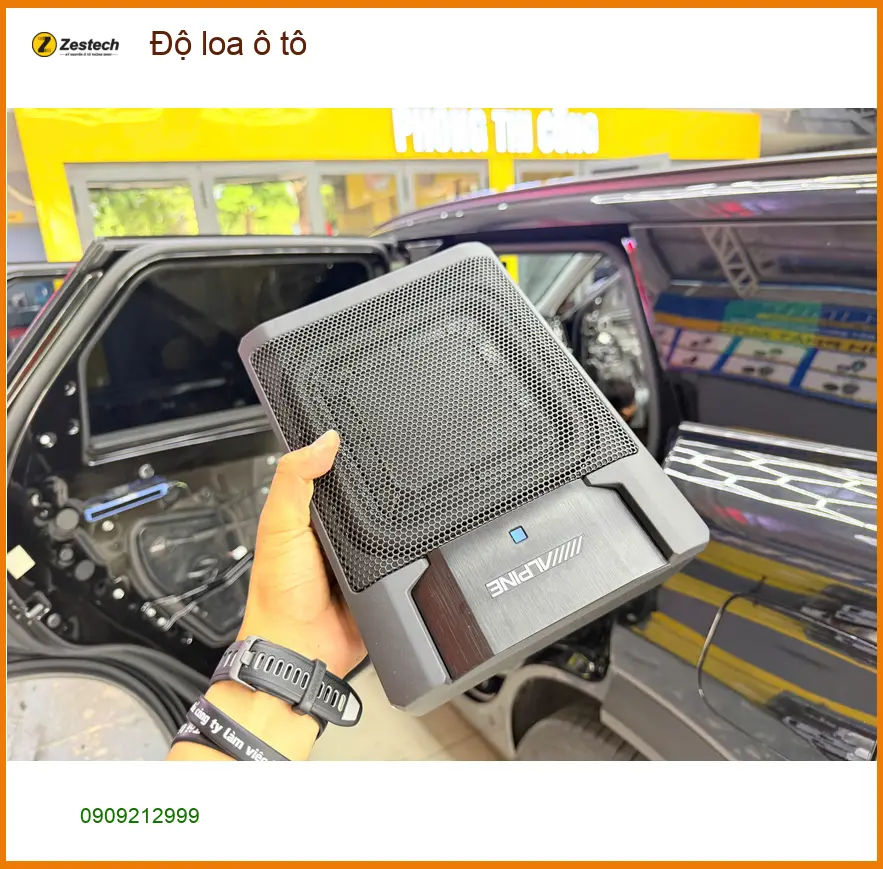 Chú Sơn độ loa ô tô cho Hyundai Accent tại Quận 3 vì âm thanh zin chưa đủ sống động ảnh thực tế 2