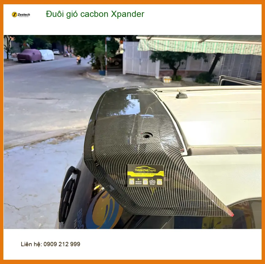 Chị Thảo lắp đuôi gió cacbon Mitsubishi Xpander tại Hóc Môn để nâng tầm phong cách xe ảnh thực tế 2