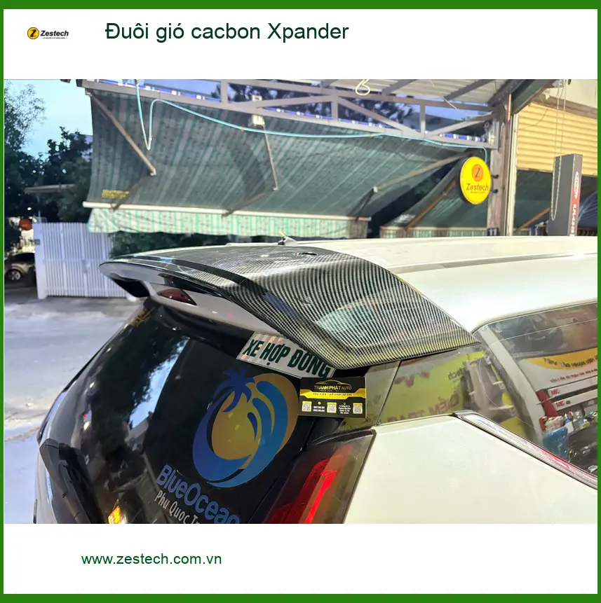 Chị Thảo lắp đuôi gió cacbon Mitsubishi Xpander tại Hóc Môn để nâng tầm phong cách xe ảnh thực tế 3