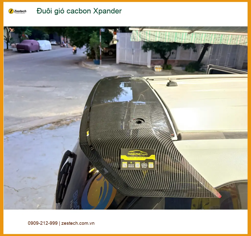 Chị An lắp đuôi gió cacbon cho Mitsubishi Xpander tại Quận 11 để tăng tính khí động học và thẩm mỹ ảnh thực tế 2