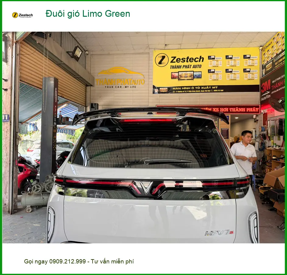 Anh Tuấn lắp Đuôi gió Limo Green cho Mazda 3 tại Quận Nhà Bè tăng vẻ thể thao