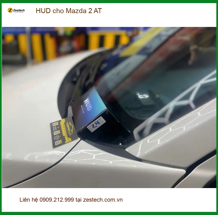Chị Thảo lắp HUD cho Mazda 2 AT tại Quận Phú Nhuận để tiện theo dõi tốc độ ảnh thực tế 2