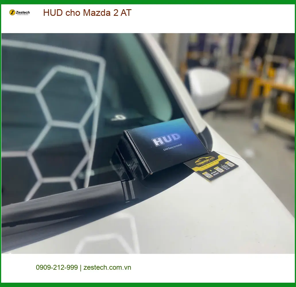 Chị Thảo lắp HUD cho Mazda 2 AT tại Quận Phú Nhuận để tiện theo dõi tốc độ ảnh thực tế 3