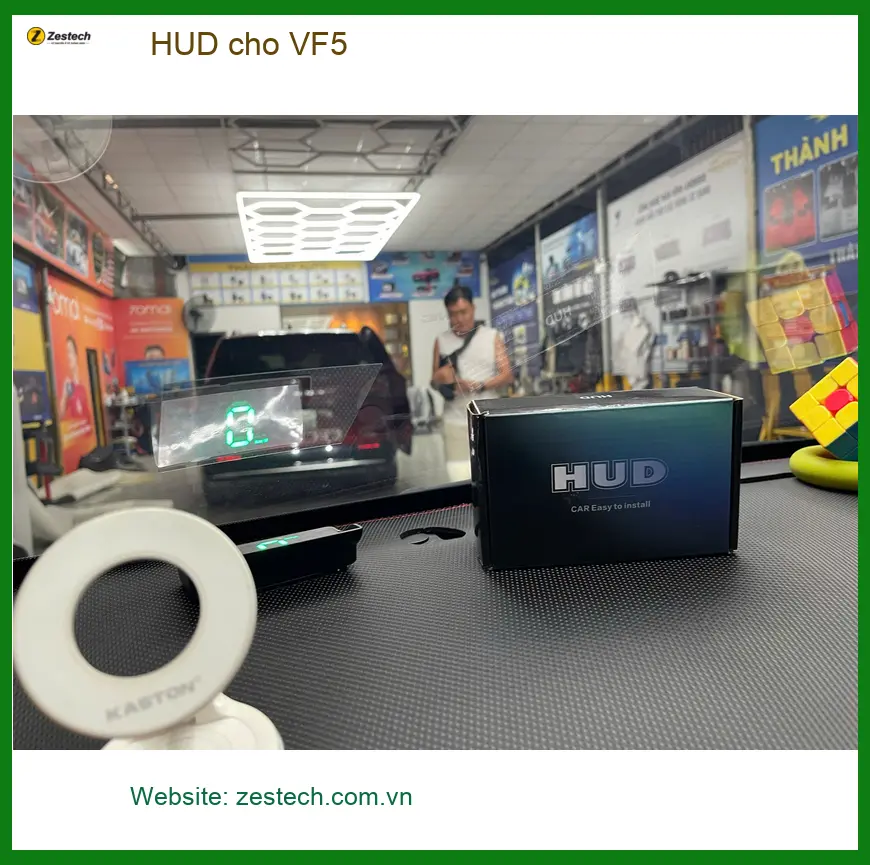 Anh Kiệt nâng cấp HUD cho VinFast VF5 tại Quận 7 để có thông tin hiển thị tiện lợi ảnh thực tế 2