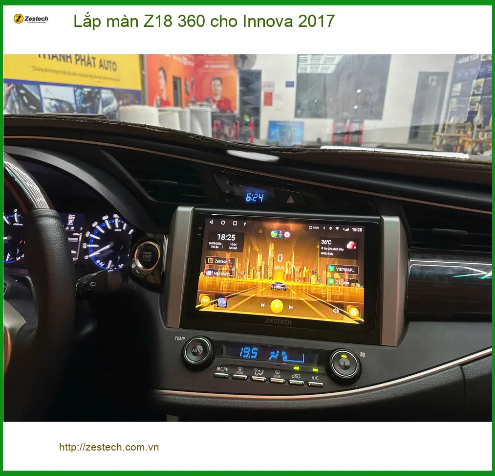Anh Quang lắp màn Z18 360 cho Innova 2017 tại Quận 7 để nâng cao an toàn khi lùi xe ảnh thực tế 5