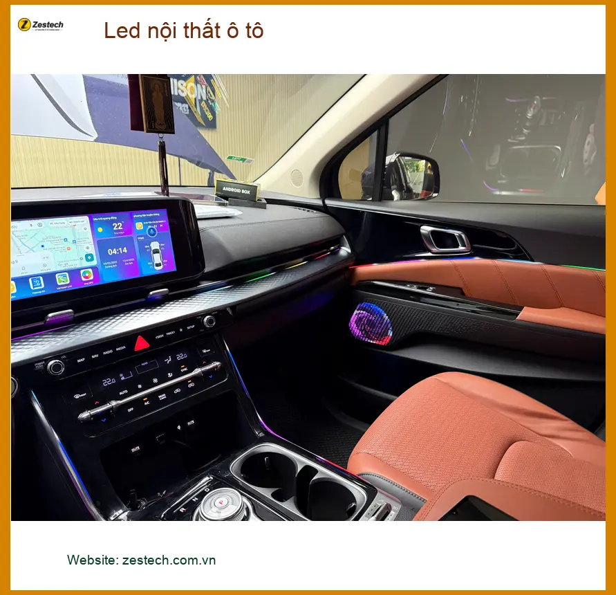 Chị Thanh lắp Led nội thất ô tô cho Hyundai Accent tại Quận 6 để tăng tính thẩm mỹ ảnh thực tế 2