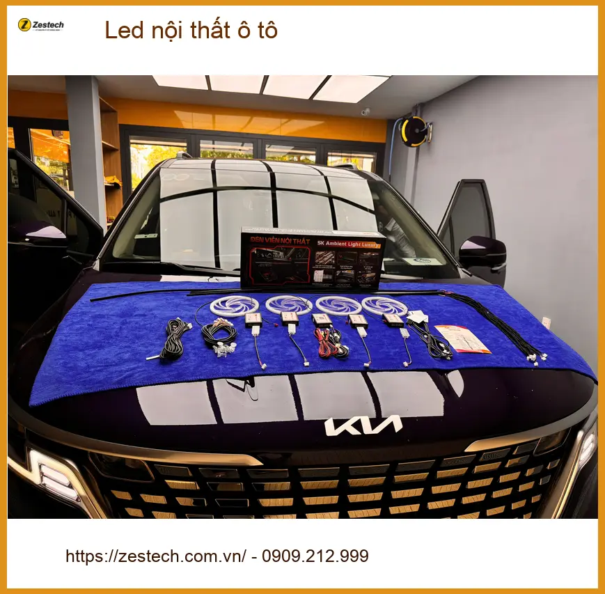Chị Thanh lắp Led nội thất ô tô cho Hyundai Accent tại Quận 6 để tăng tính thẩm mỹ ảnh thực tế 4