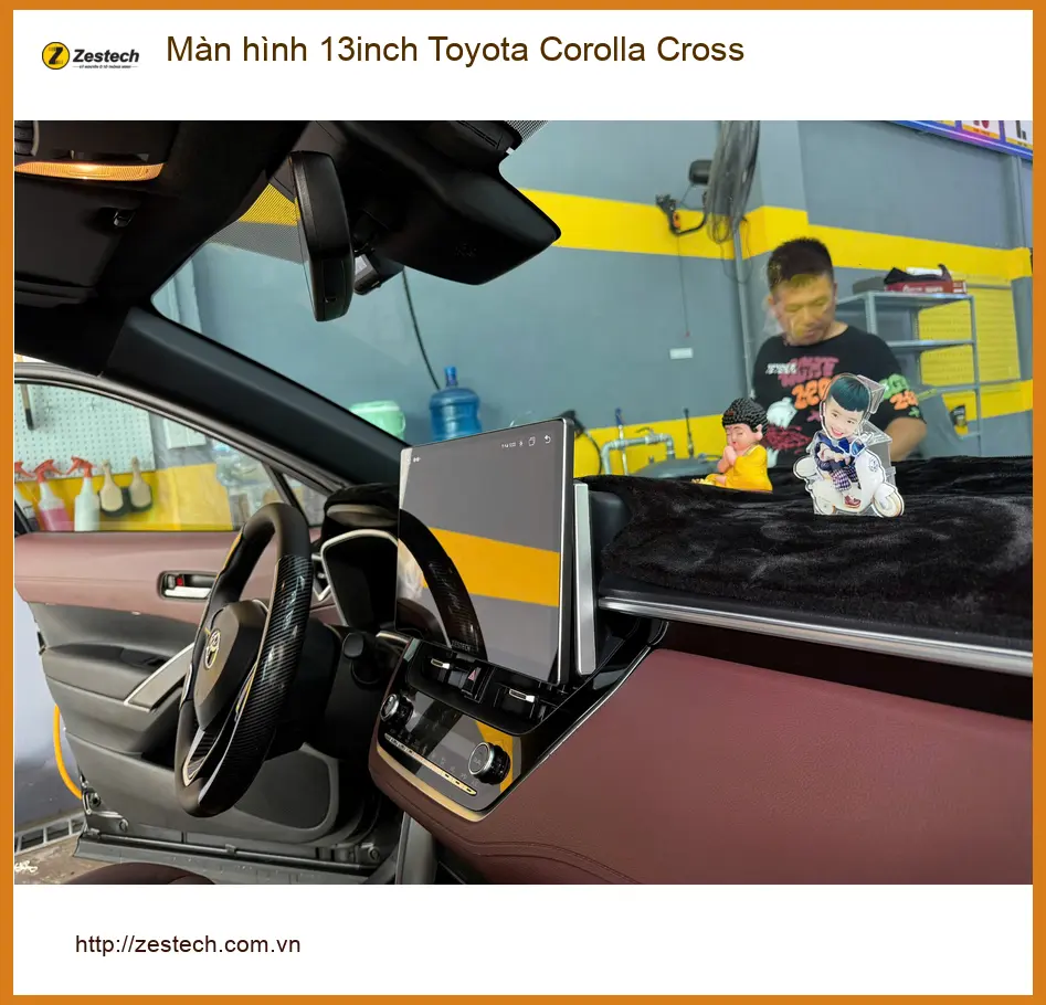 Anh Trí lắp Màn hình 13inch Toyota Corolla Cross tại Củ Chi