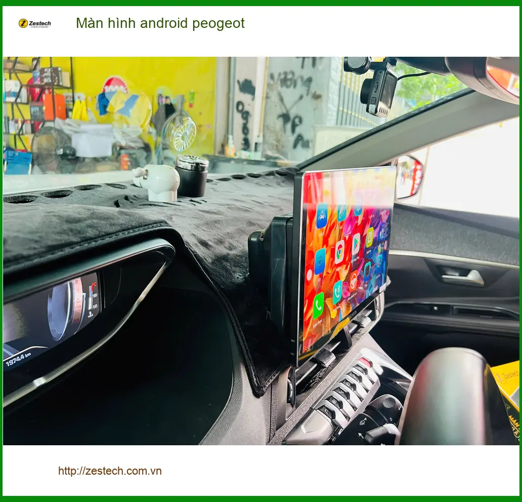 Anh Kiên nâng cấp màn hình Android Peugeot 5008 tại Thủ Đức