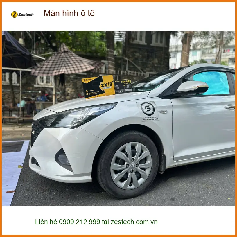 Anh Tùng nâng cấp màn hình ô tô cho Hyundai Accent tại Quận 3 để tiện đường đi làm ảnh thực tế 2