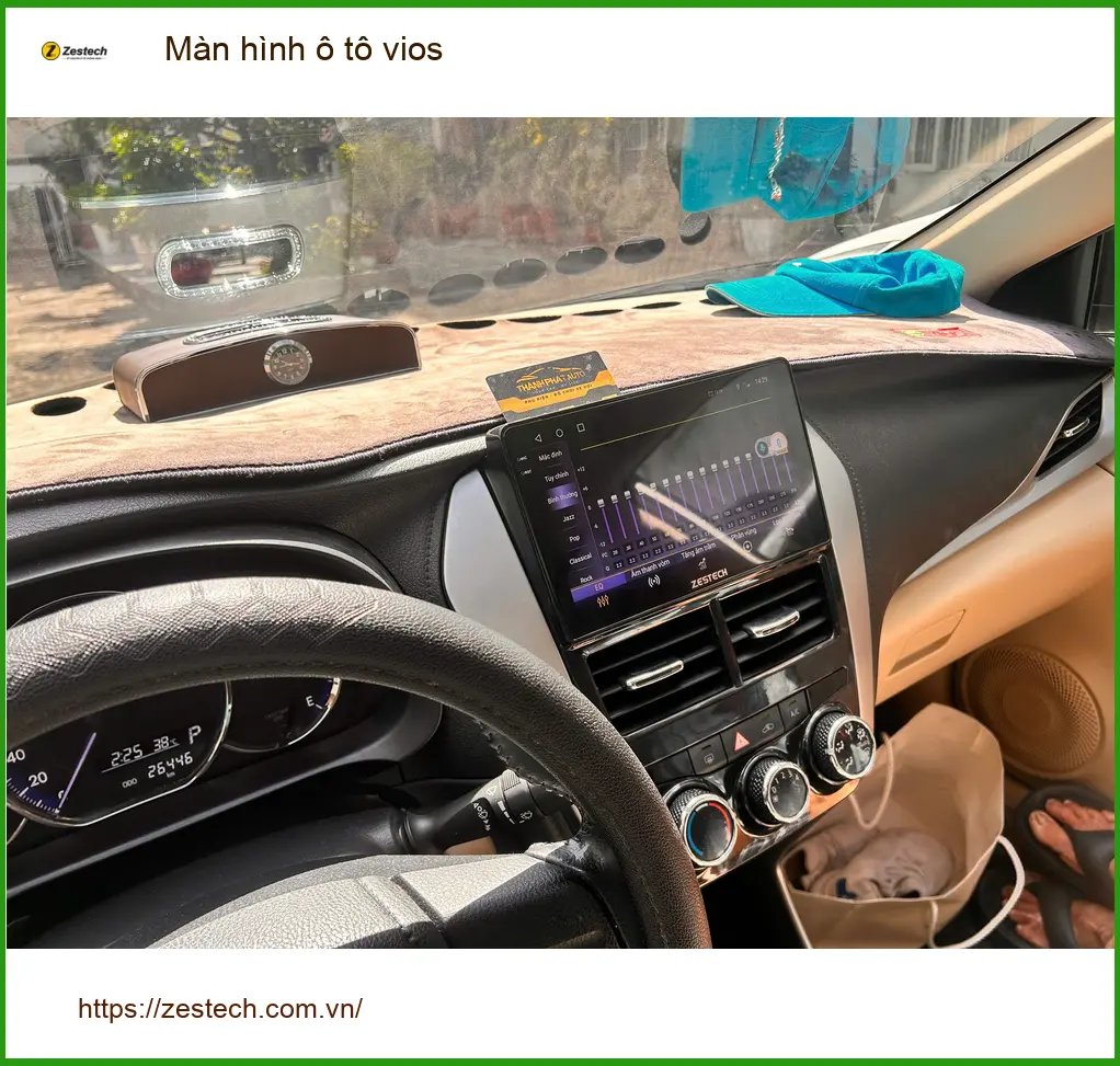 Chị Thảo nâng cấp màn hình ô tô Vios tại Quận 12 để có nhiều tính năng giải trí hơn
