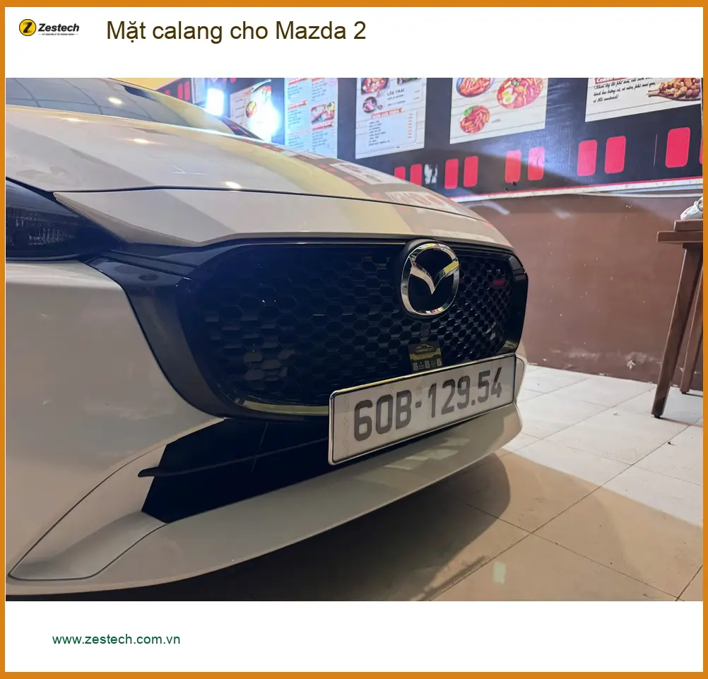 Anh Minh Khôi lắp mặt calang cho Mazda 2 tại Quận 12 vì muốn xe trông sang hơn ảnh thực tế 2