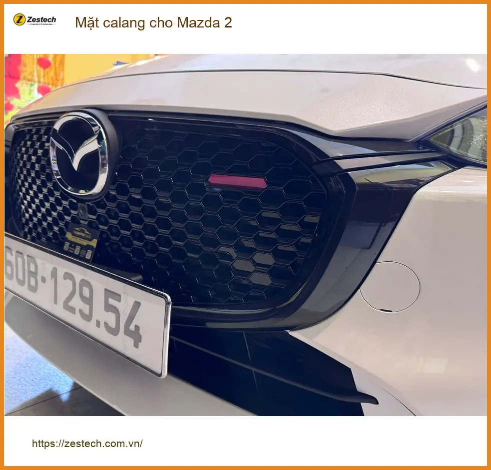 Anh Minh Khôi lắp mặt calang cho Mazda 2 tại Quận 12 vì muốn xe trông sang hơn ảnh thực tế 3