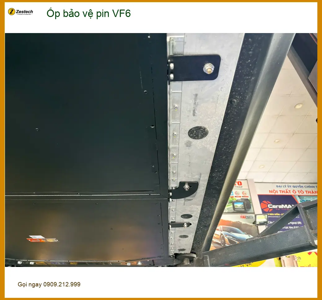 Anh Khải lắp Ốp bảo vệ pin VF6 tại Bình Chánh để đảm bảo an toàn tối ưu ảnh thực tế 3