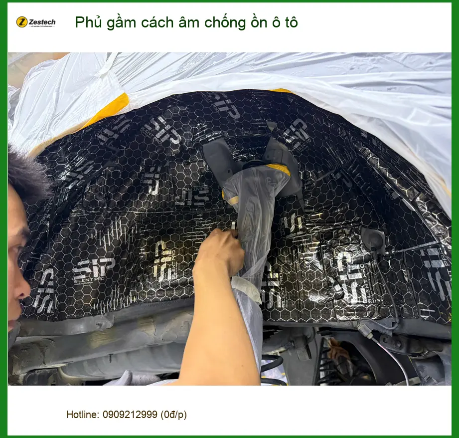 Chị Lan Anh phủ gầm cách âm chống ồn cho Honda CRV ở Quận 6 giảm ồn ảnh thực tế 3