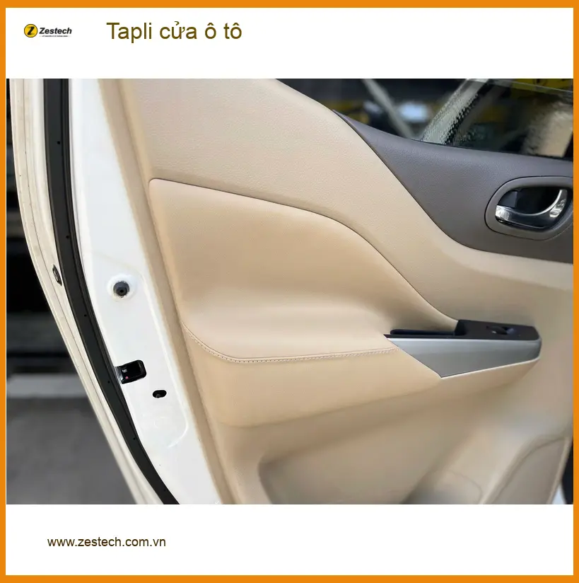 Anh Quang bọc Tapli cửa ô tô Hyundai Accent Quận Phú Nhuận vì tapli cũ đã xuống cấp ảnh thực tế 4