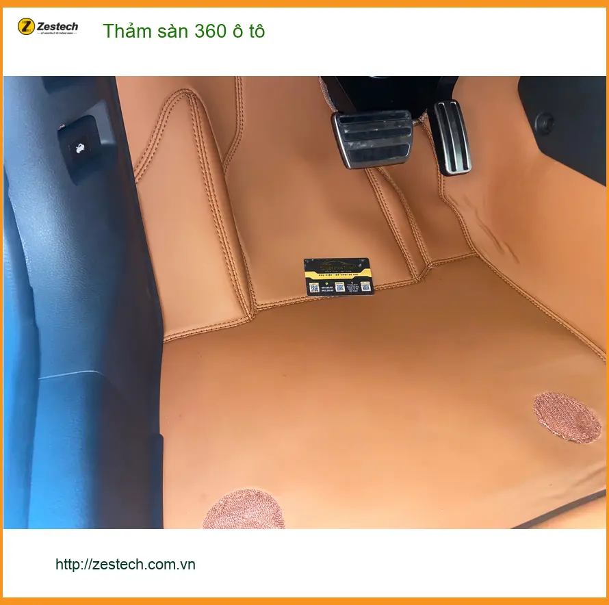 Chị Linh lắp thảm sàn 360 ô tô cho Honda CRV ở Quận 9 vì muốn nội thất xe luôn sạch đẹp ảnh thực tế 2