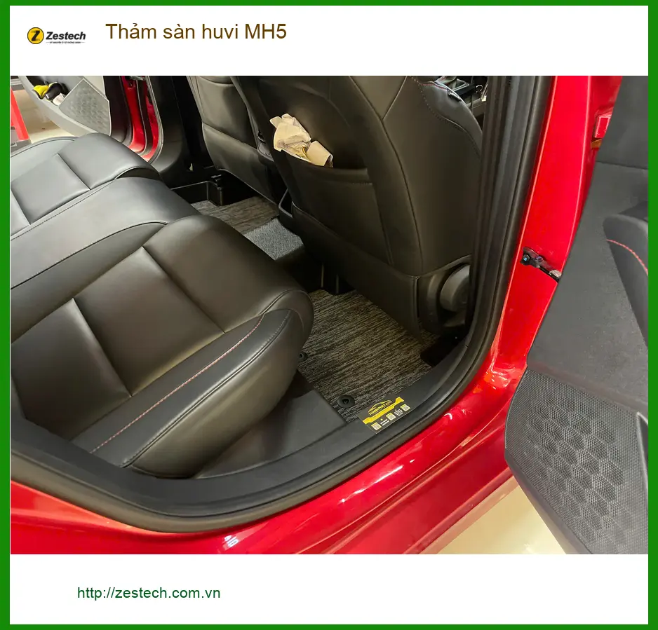 Chú Minh lắp thảm sàn Huvi MH5 cho Honda CR-V tại Quận 9 vì thảm cũ ẩm mốc ảnh thực tế 2