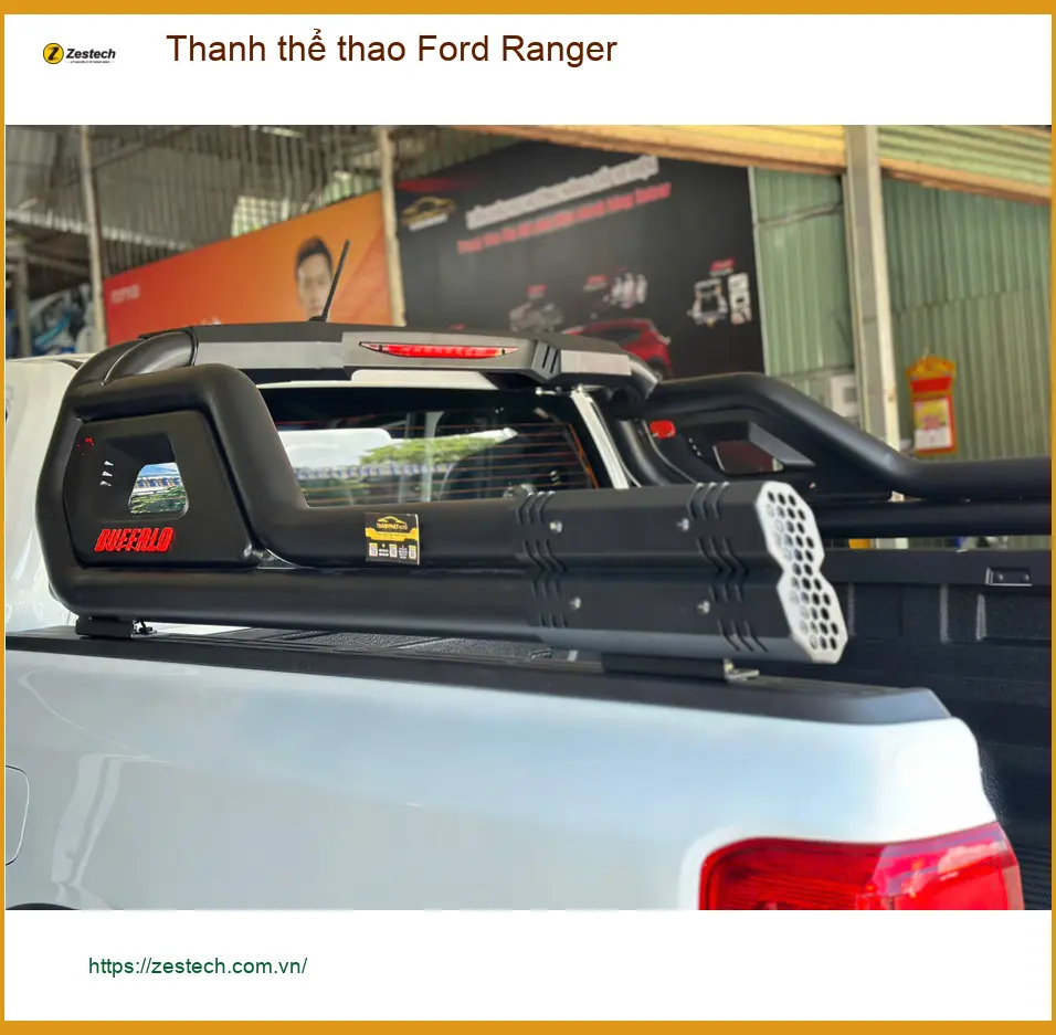 Anh Tấn lắp thanh thể thao Ford Ranger ở Quận Tân Bình để xe trông cứng cáp hơn ảnh thực tế 3