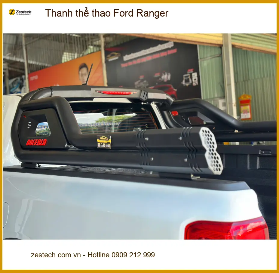 Anh Quang lắp thanh thể thao Ford Ranger tại Bình Chánh để xe thêm mạnh mẽ, tiện chở đồ