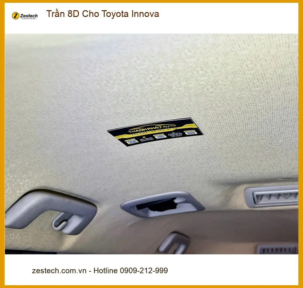 Anh Minh lắp Trần 8D cho Toyota Innova ở Quận 11 để xe sạch đẹp ảnh thực tế 3