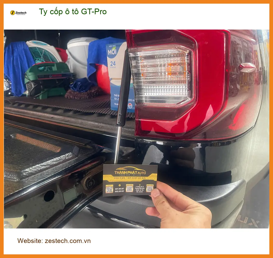 Anh Quang lắp Ty cốp ô tô GT-Pro cho Hyundai Santa Fe tại Củ Chi để tiện lợi hơn ảnh thực tế 2