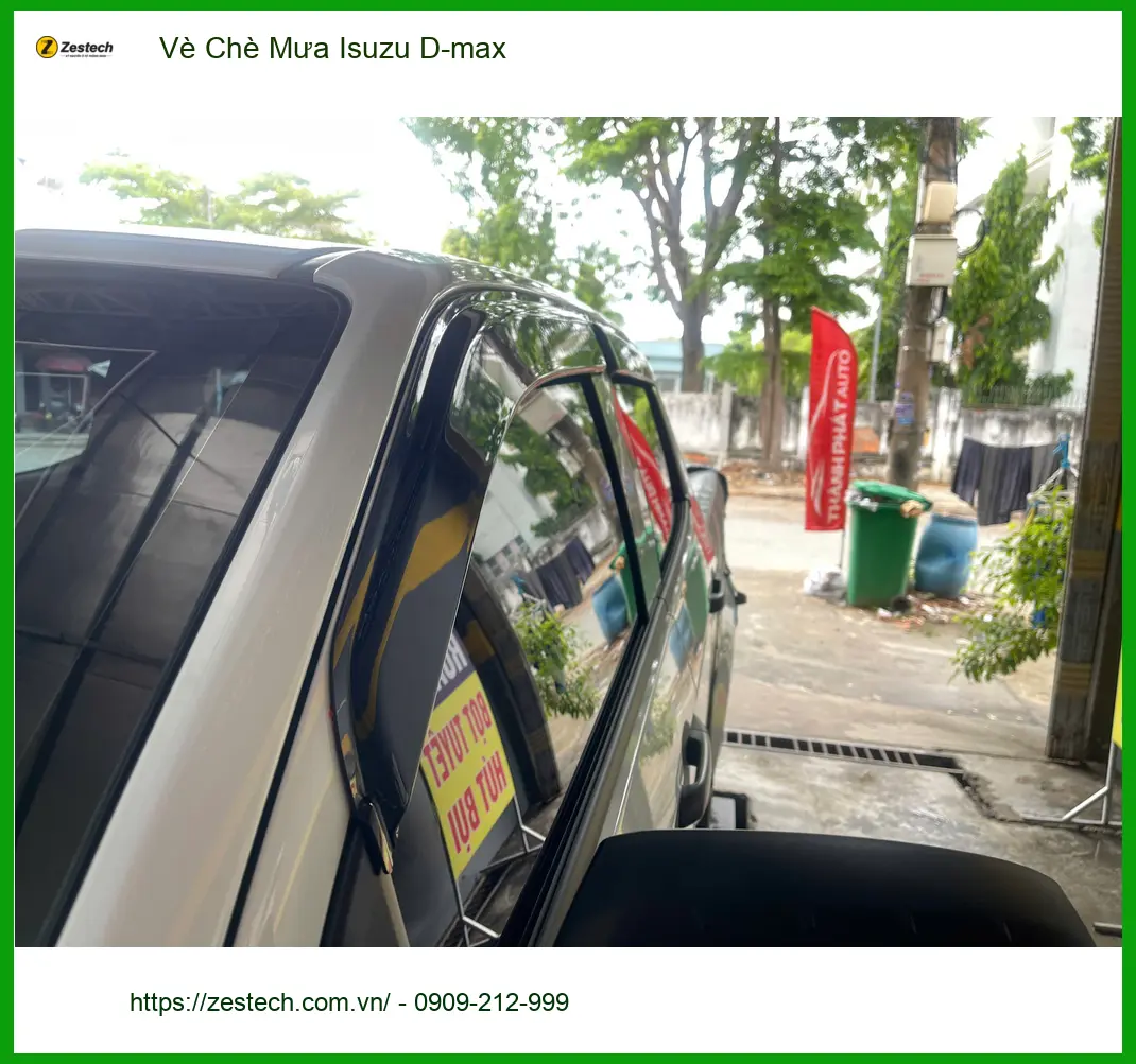 Chú Minh lắp vè che mưa Isuzu D-max đời 2021 tại Quận 11 vì hay đi công trình ảnh thực tế 2