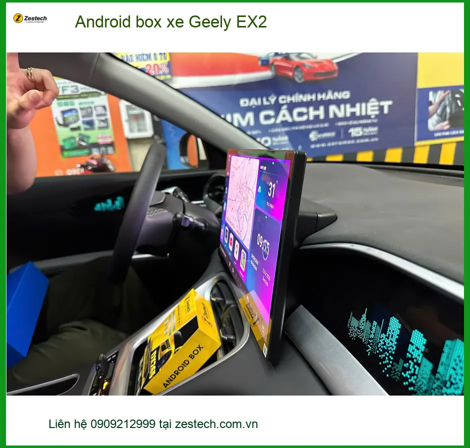 Anh Quốc Hưng lắp Android box xe Geely EX2 tại Quận Gò Vấp để xem YouTube khi đón con