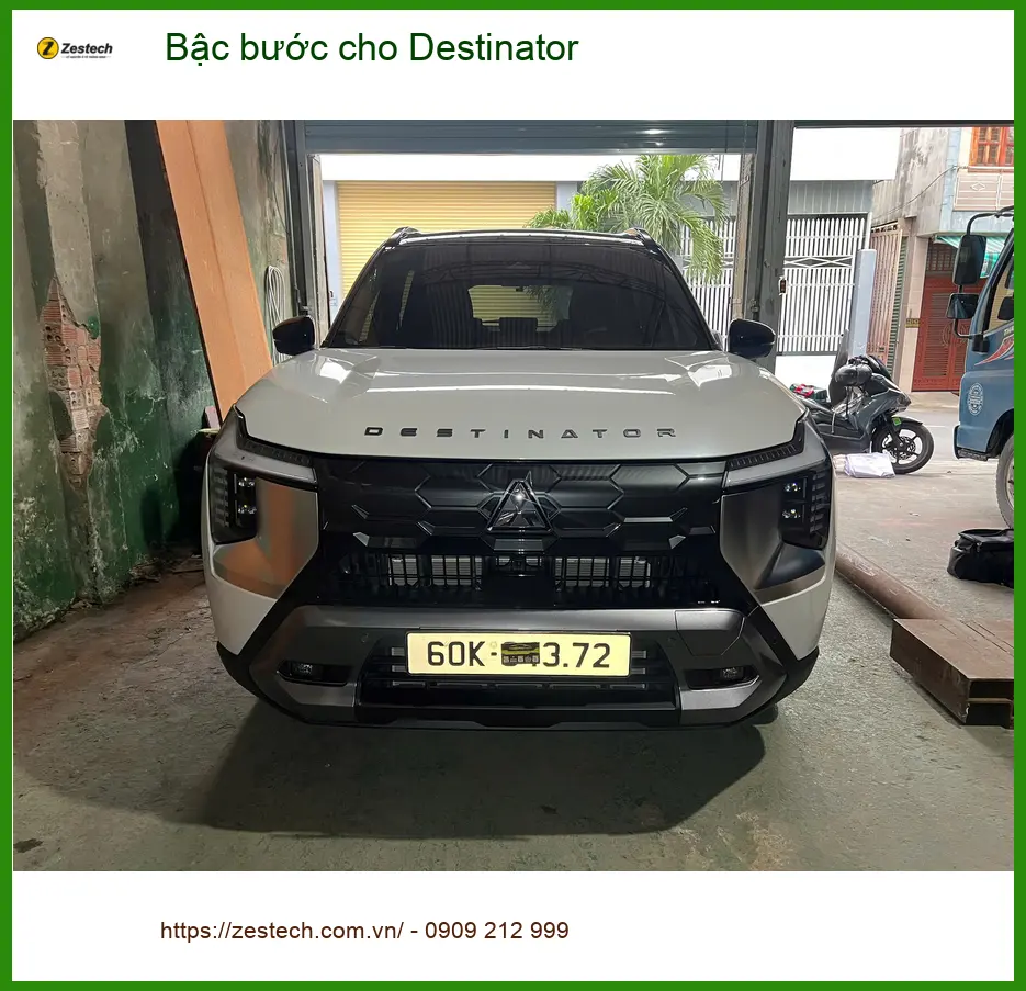 Chú Long lắp bậc bước cho Destinator ở Quận Thủ Đức tiện di chuyển