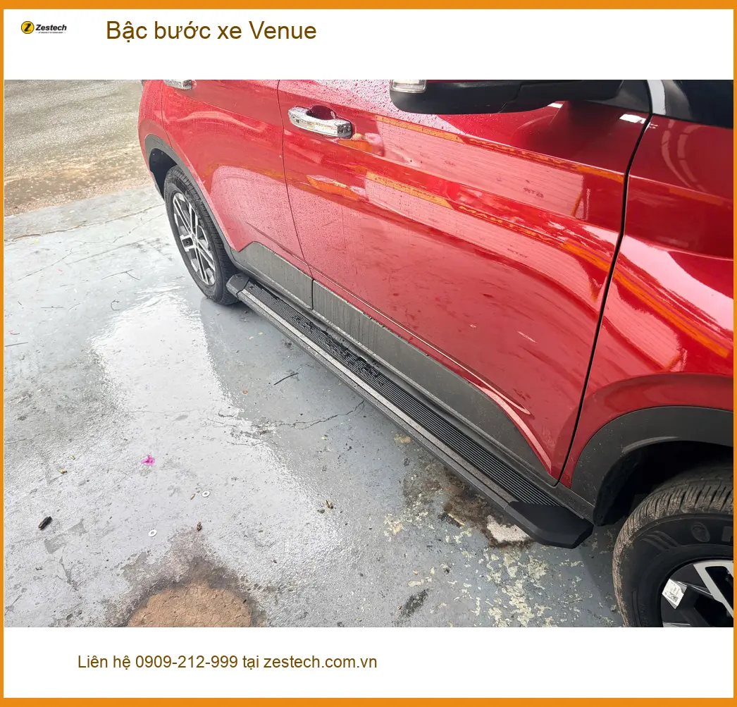 Chị Thanh Thảo lắp bậc bước xe Venue để lên xuống xe tiện hơn ở Quận 9 ảnh thực tế 4